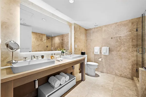 $26,250 | Mid Beach, Miami Beach, FL 33139