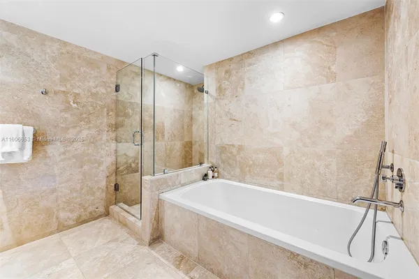 $26,250 | Mid Beach, Miami Beach, FL 33139