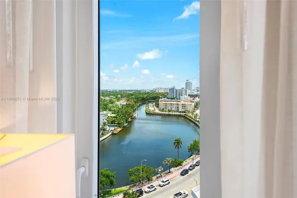 $26,250 | Mid Beach, Miami Beach, FL 33139