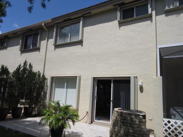 21162 Vía Eden Boca Raton, FL 33433 - Photo 11 of 18 Rear