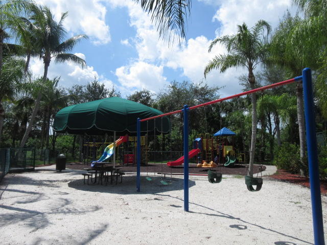 21162 Vía Eden Boca Raton, FL 33433 - Photo 15 of 18 Play Ground