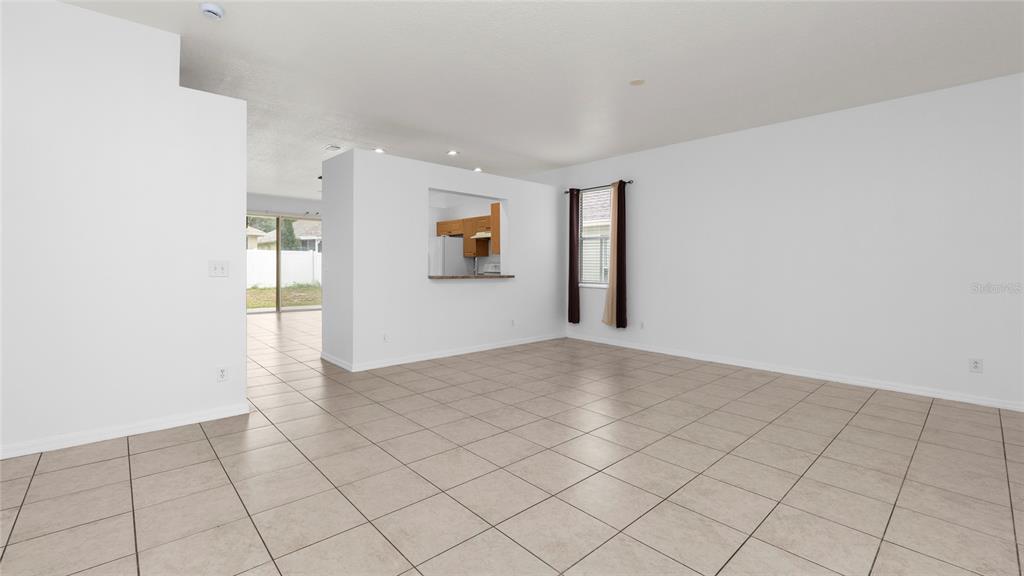 7947 Terrace Ridge Drive Temple Terrace, FL 33637 - Photo 2 of 37