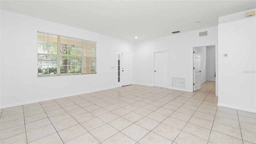 7947 Terrace Ridge Drive Temple Terrace, FL 33637 - Photo 8 of 37