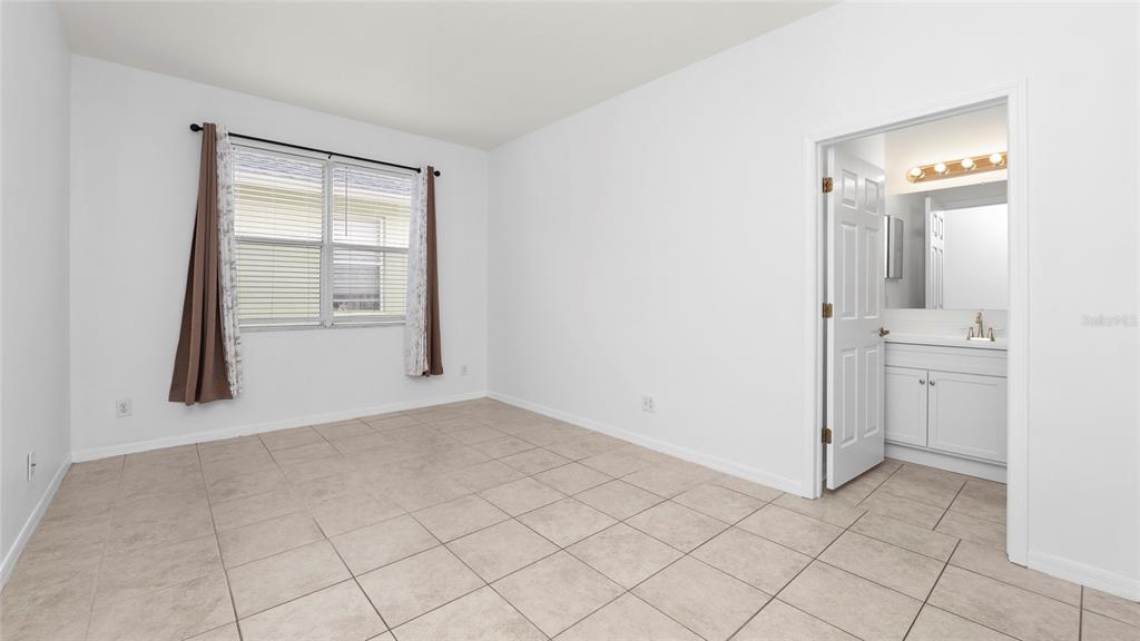 7947 Terrace Ridge Drive Temple Terrace, FL 33637 - Photo 10 of 37