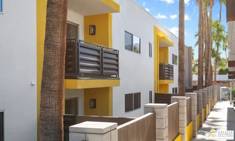 $499,000 | 588 East San Lorenzo Road, Unit 201, Palm Springs, CA 92264