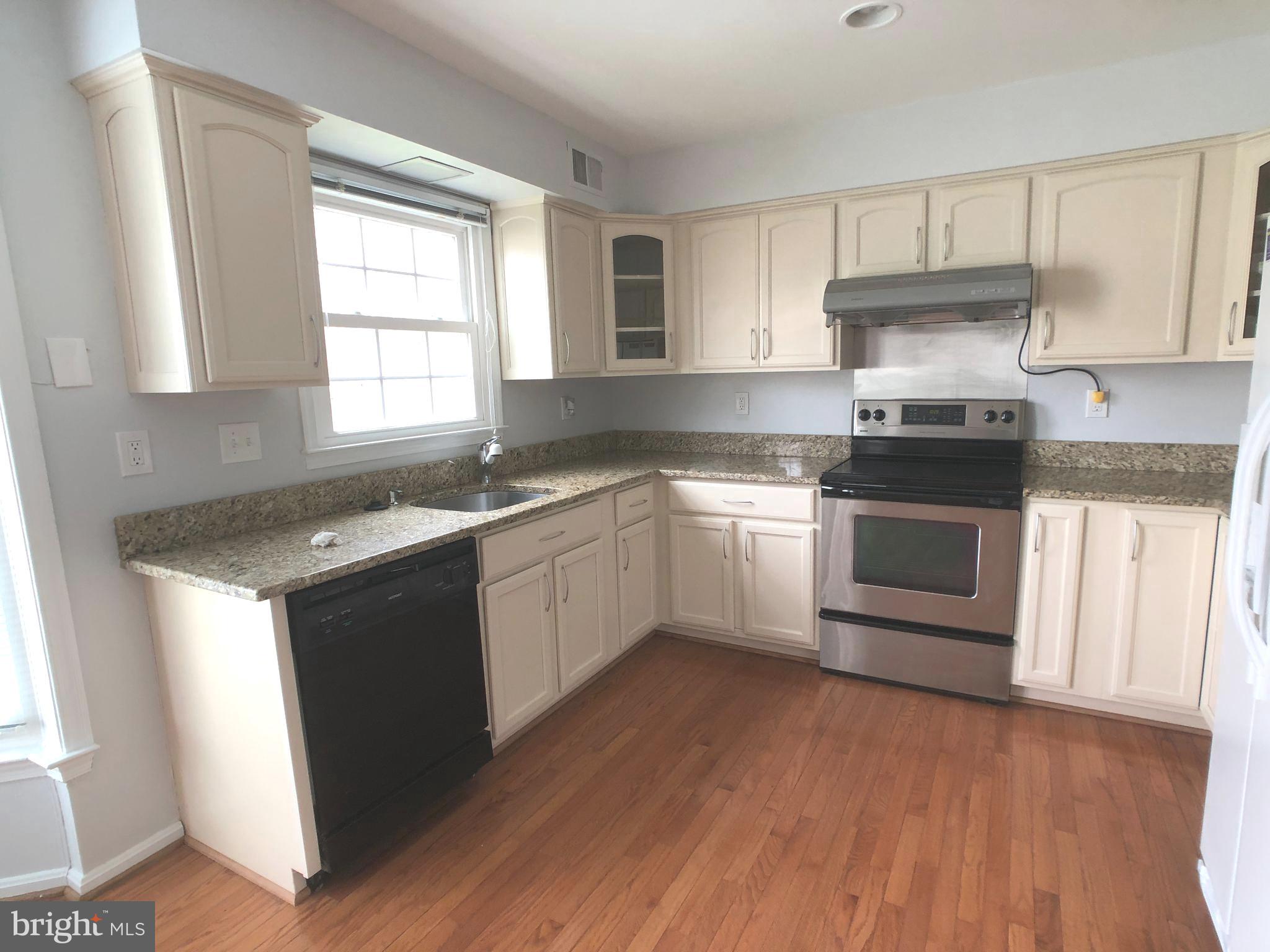 51 Treworthy Road Gaithersburg, MD 20878 - Photo 11 of 34 Gallery Image 11
