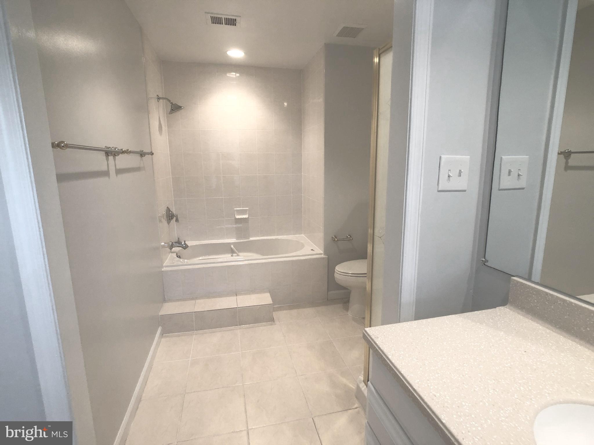 51 Treworthy Road Gaithersburg, MD 20878 - Photo 21 of 34 Master bathroom