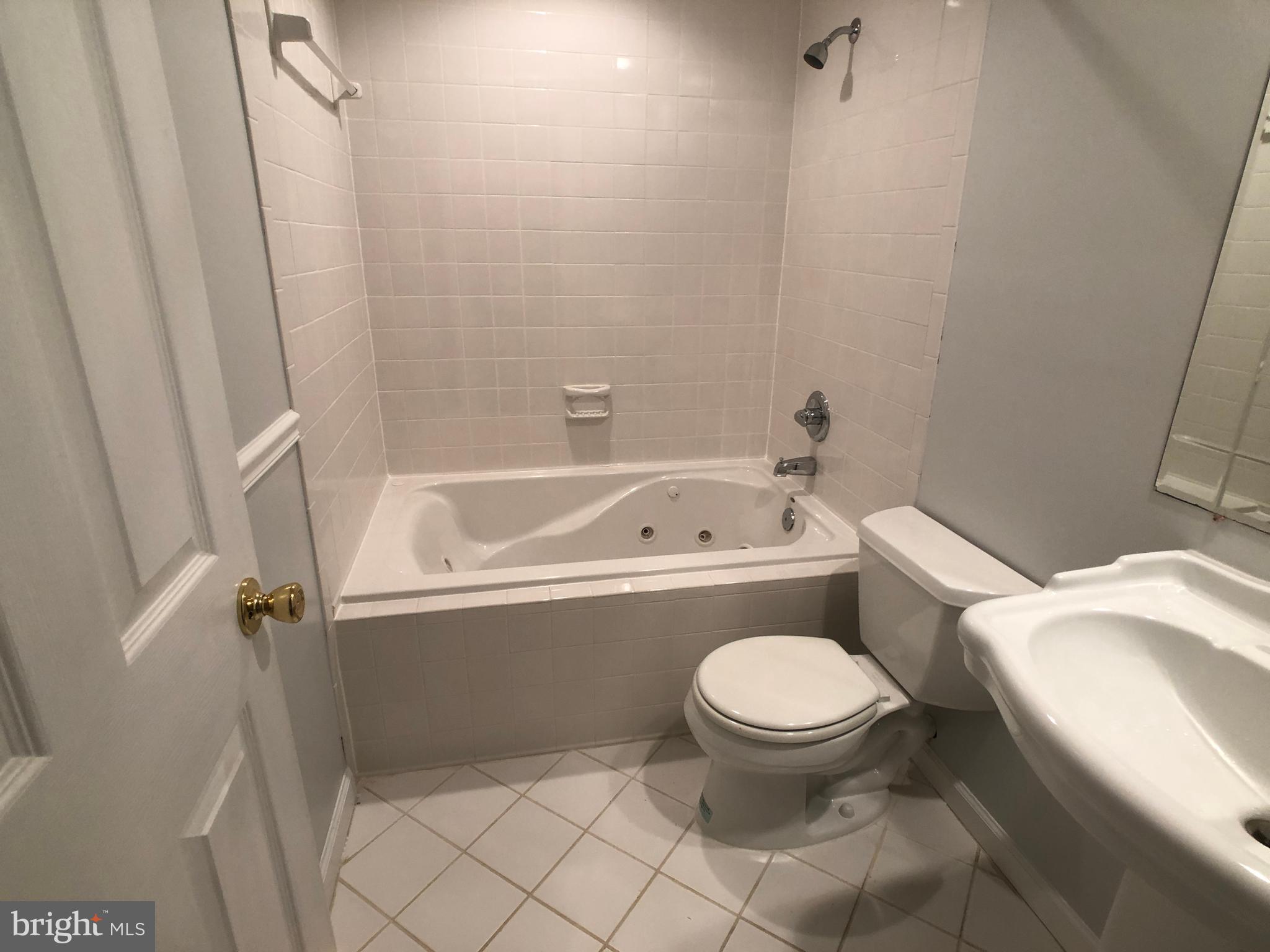 51 Treworthy Road Gaithersburg, MD 20878 - Photo 27 of 34 Gallery Image 27