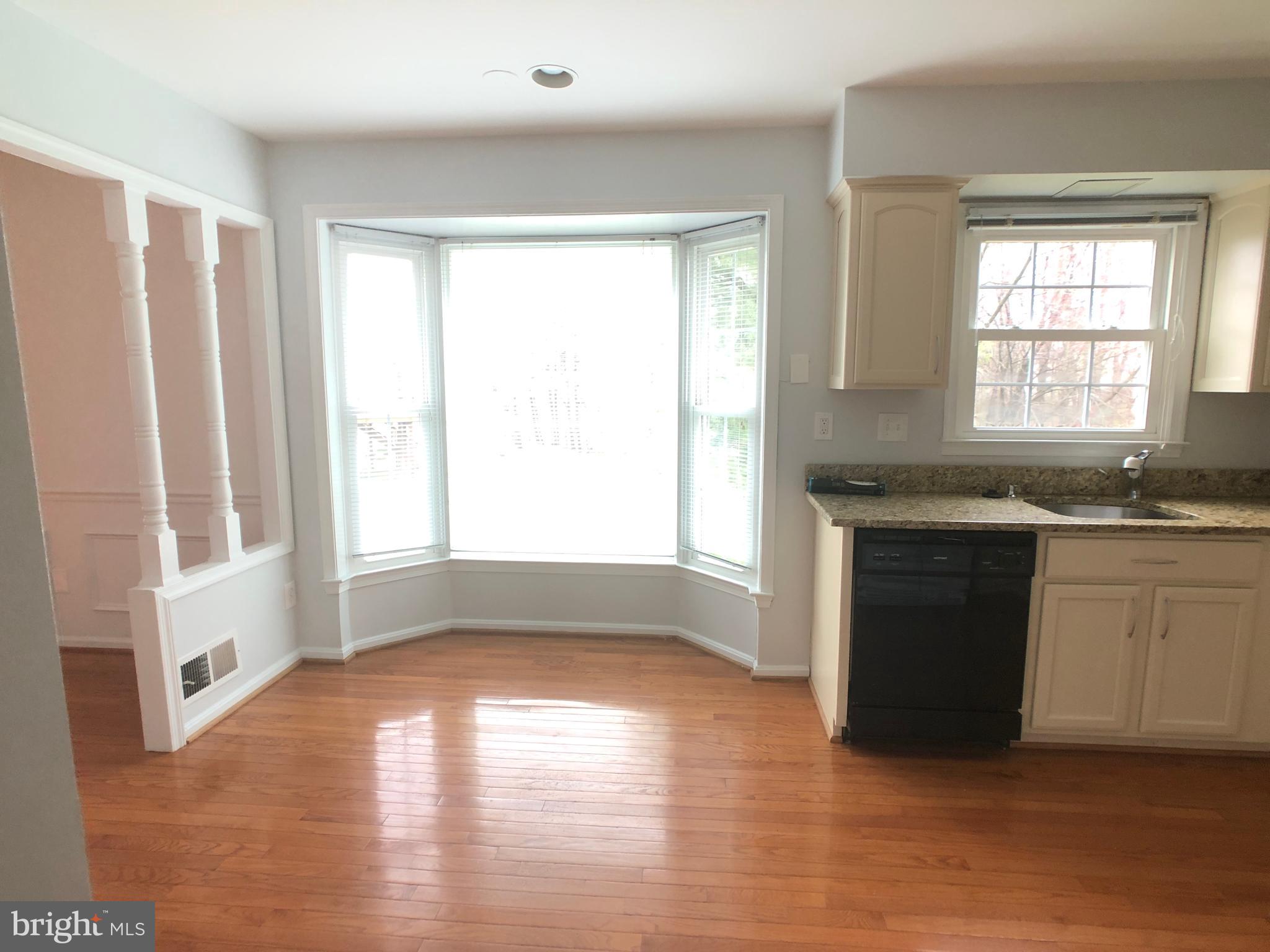 51 Treworthy Road Gaithersburg, MD 20878 - Photo 8 of 34 Breakfastroom