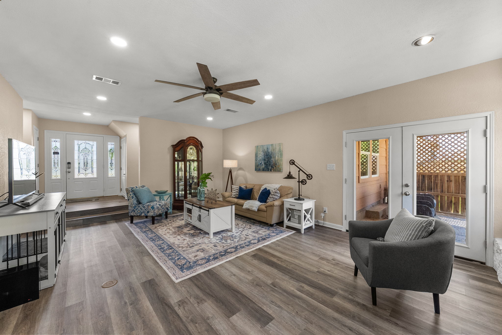 2702 Double Tree Street Round Rock, TX 78681 - Photo 11 of 40 a living room with furniture