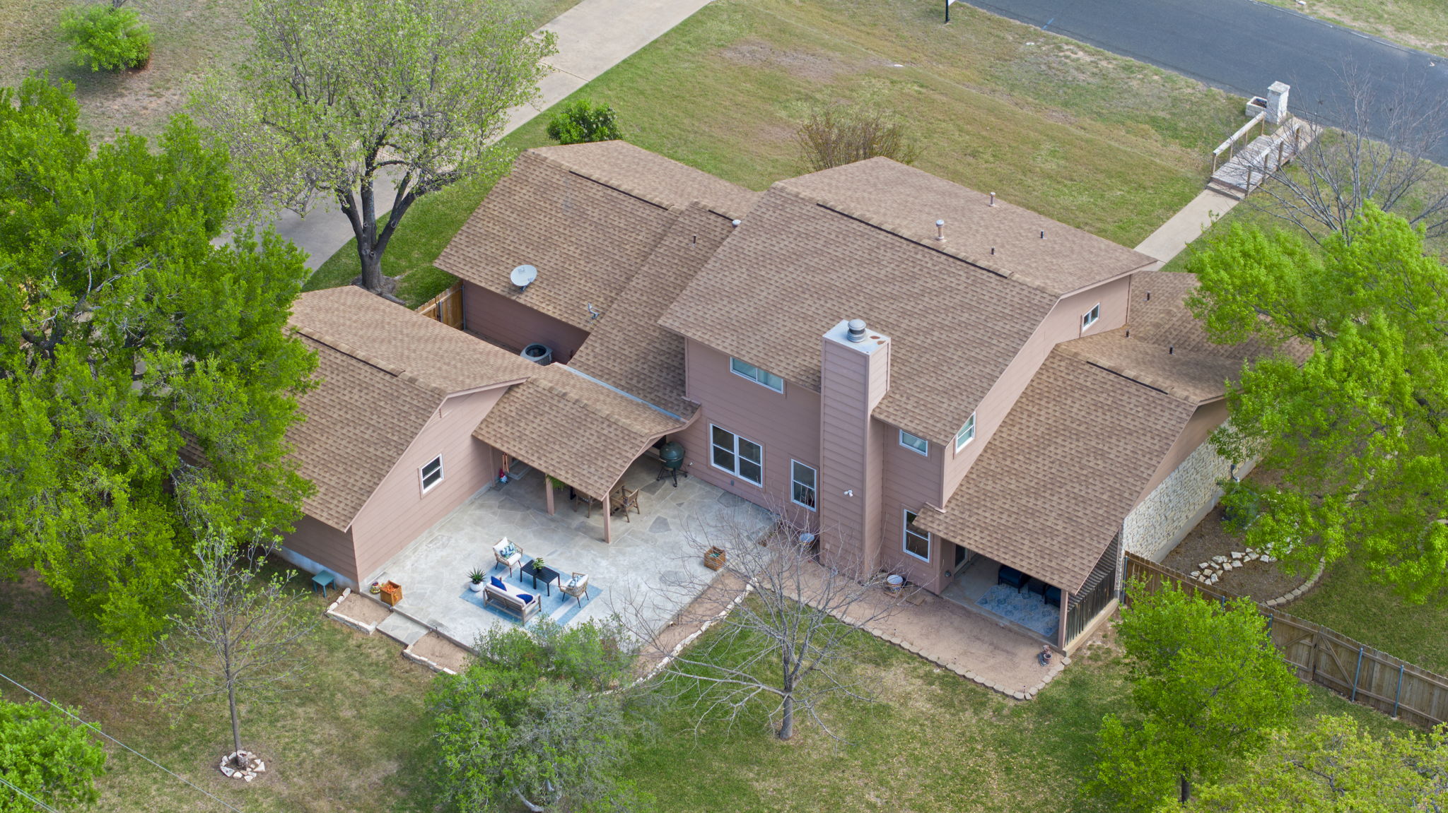 2702 Double Tree Street Round Rock, TX 78681 - Photo 33 of 40 an aerial view of a house with a garden