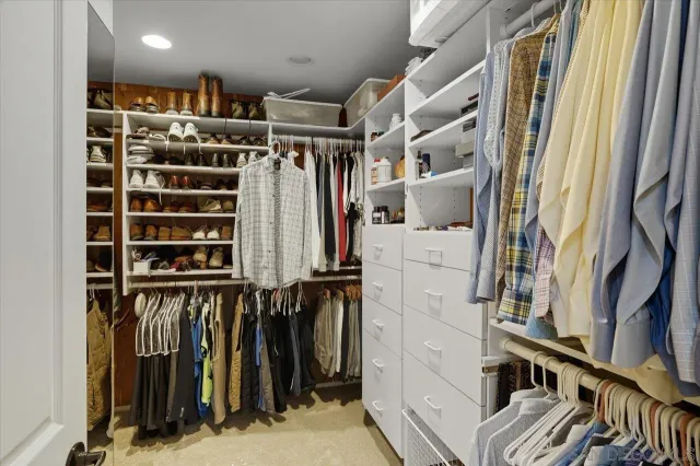 $1,850,000 | 2927 Circle Drive, Escondido, CA 92029