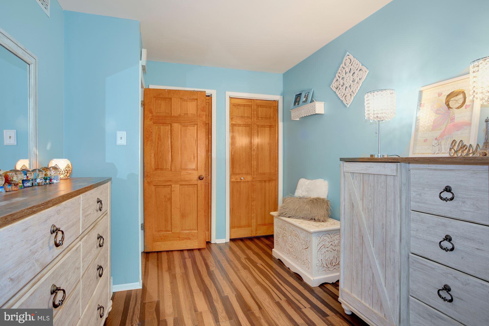 2841 Woodbridge Road Philadelphia, PA 19114 - Photo 12 of 26 Gallery Image 12