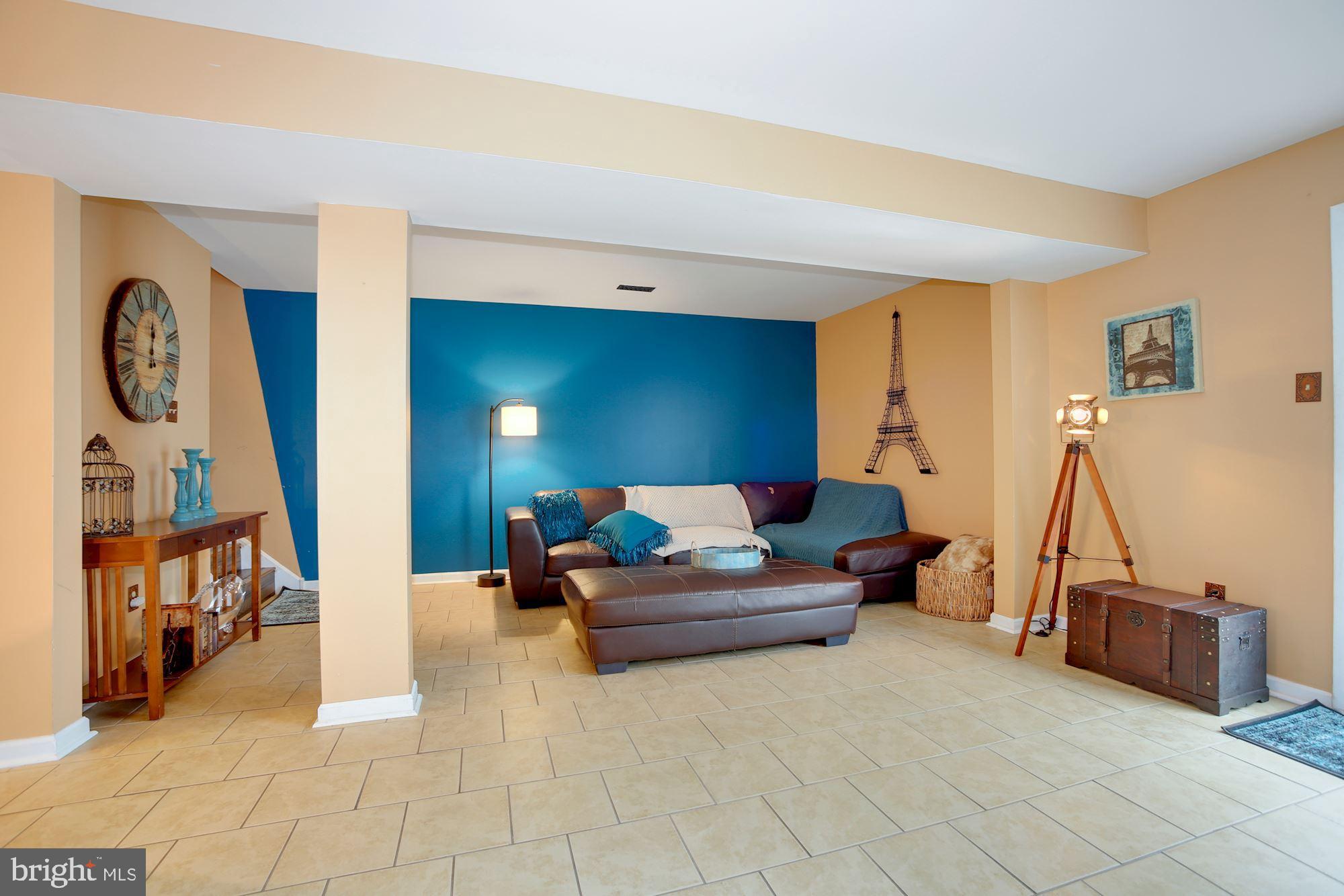 2841 Woodbridge Road Philadelphia, PA 19114 - Photo 15 of 26 Gallery Image 15