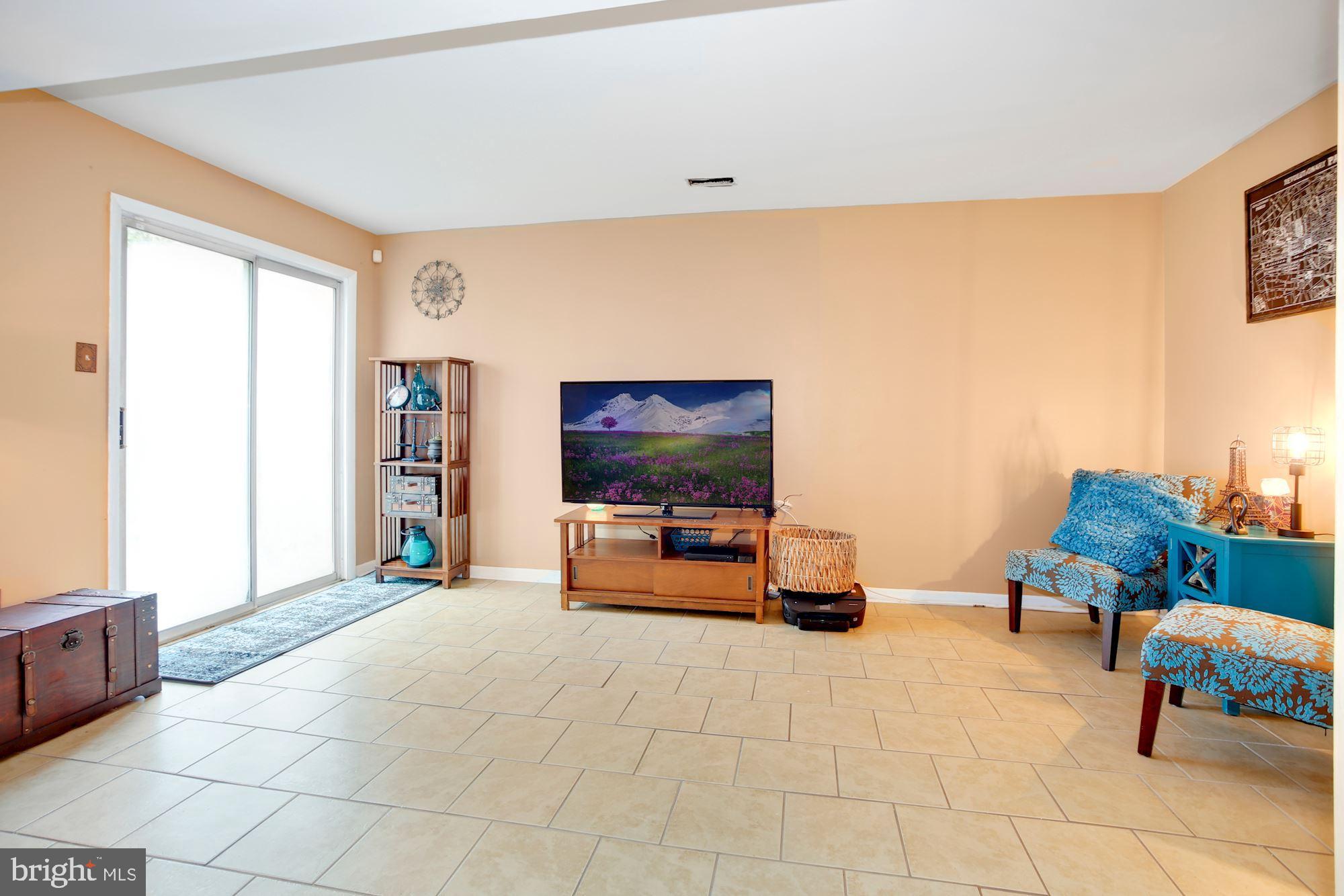 2841 Woodbridge Road Philadelphia, PA 19114 - Photo 20 of 26 Gallery Image 20