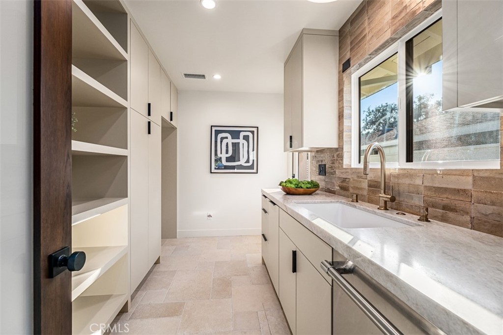 4230 North Virginia Road Long Beach, CA 90807 - Photo 21 of 74 Prep Kitchen