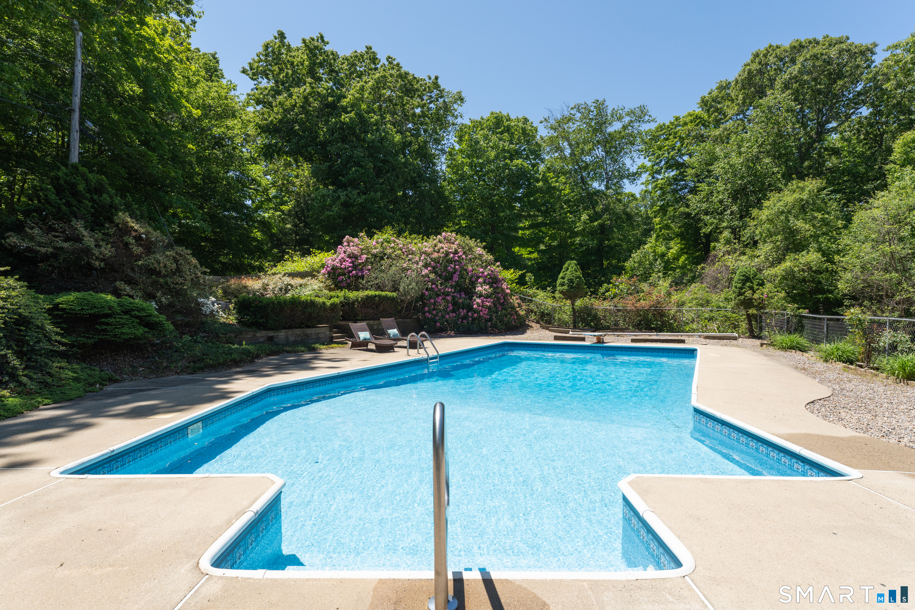 238 Scotland Road Madison, CT 06443 - Photo 11 of 40