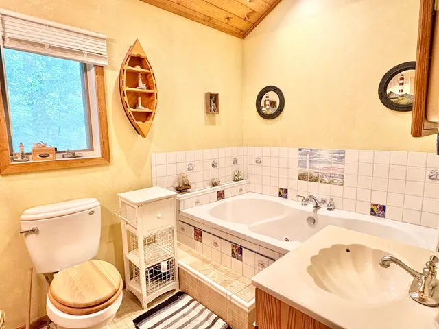 $549,000 | 4175 Moen Lake Road, Rhinelander, WI 54501