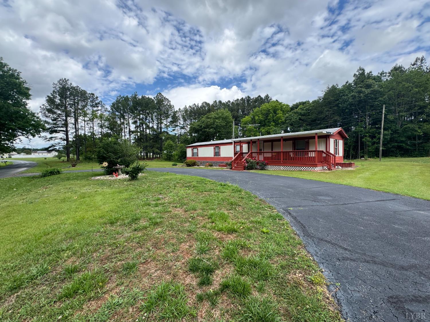 248 Morris Church Road Concord, VA 24538 - Photo 3 of 20
