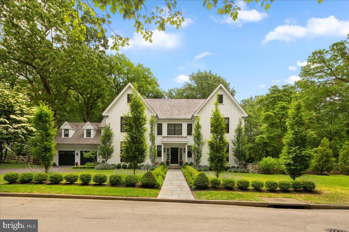 724 St Andrews Road Philadelphia, PA 19118 - Photo 2 of 46