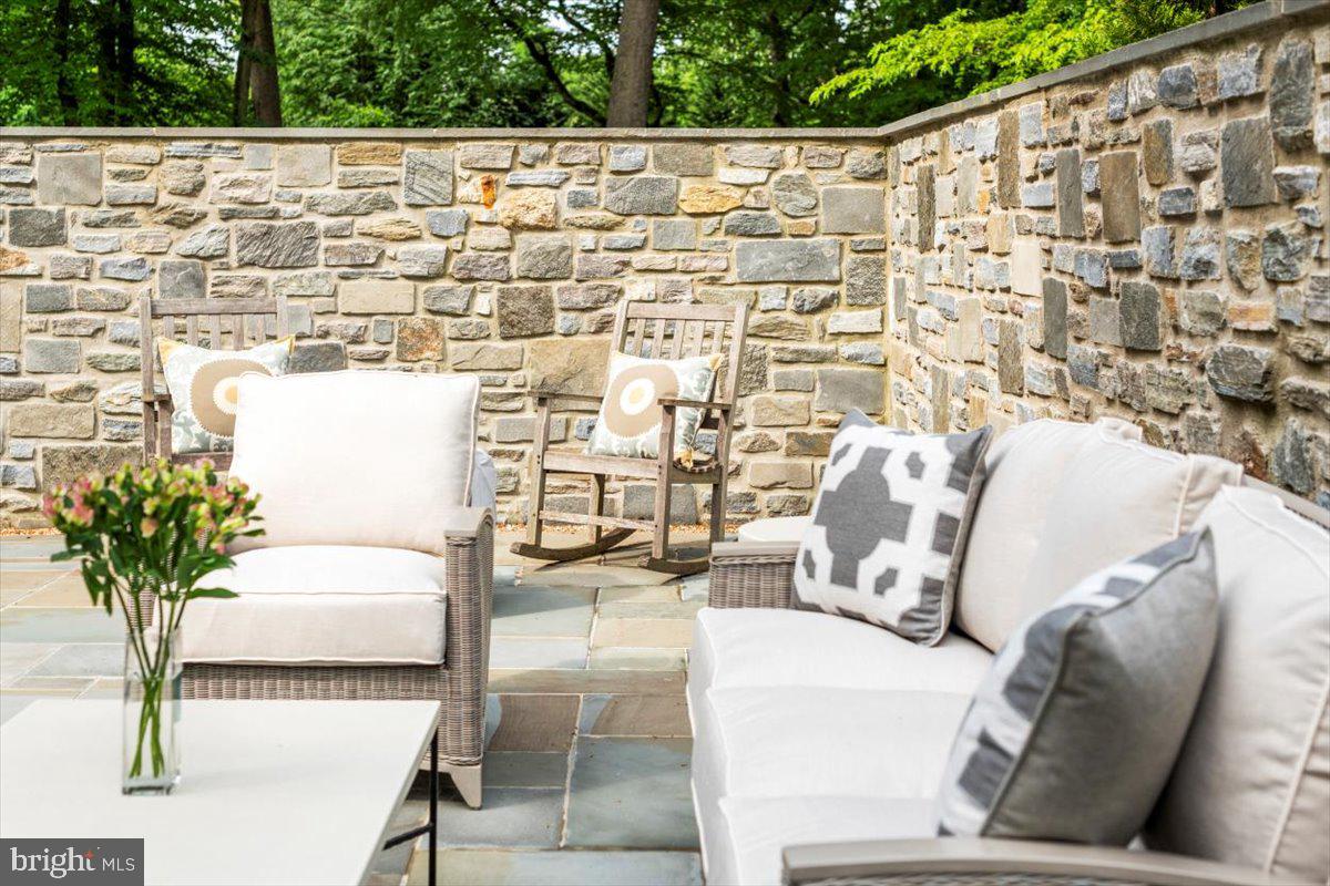 724 St Andrews Road Philadelphia, PA 19118 - Photo 22 of 46