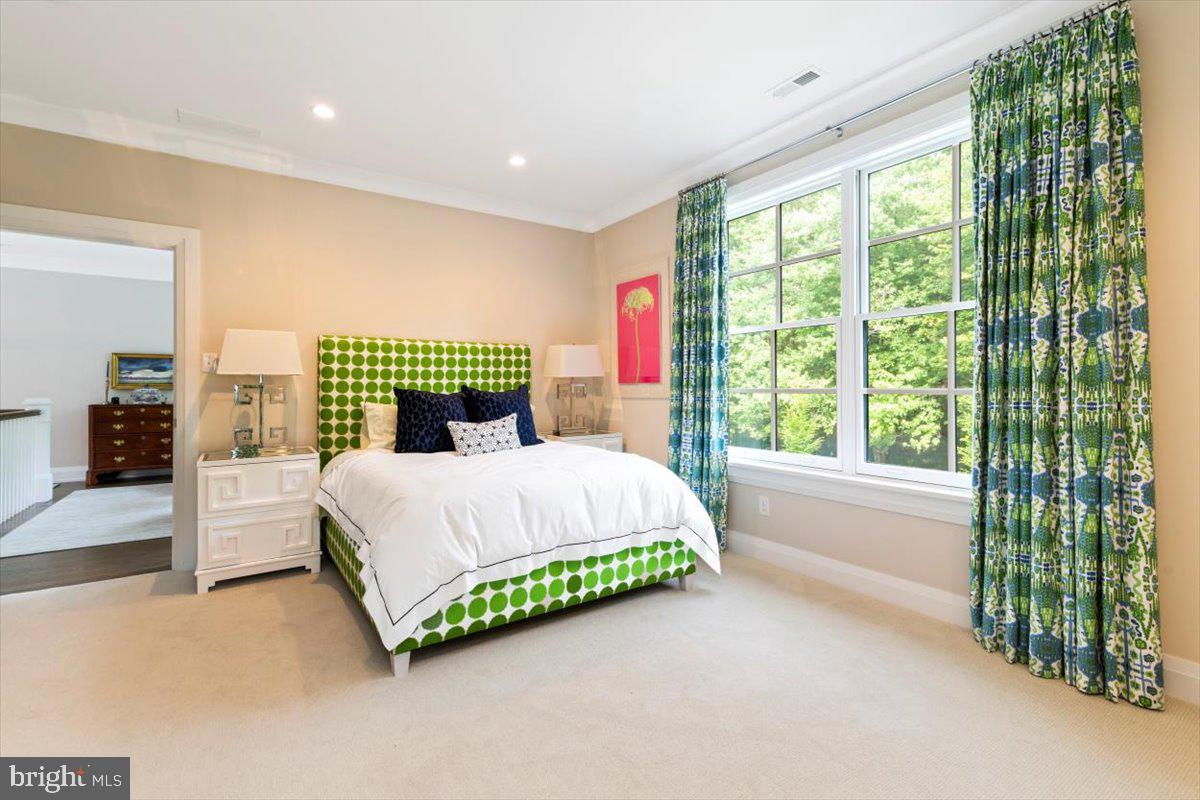 724 St Andrews Road Philadelphia, PA 19118 - Photo 33 of 46