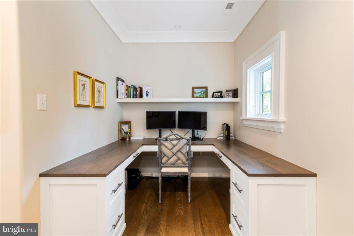 724 St Andrews Road Philadelphia, PA 19118 - Photo 36 of 46