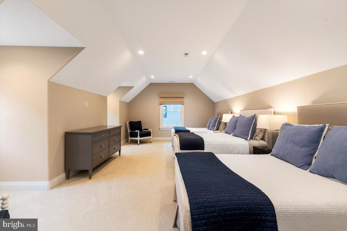 724 St Andrews Road Philadelphia, PA 19118 - Photo 38 of 46