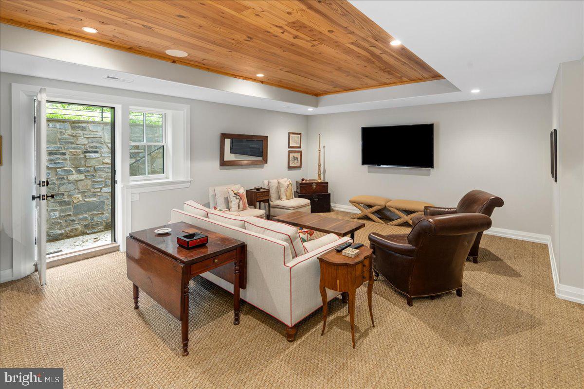 724 St Andrews Road Philadelphia, PA 19118 - Photo 44 of 46