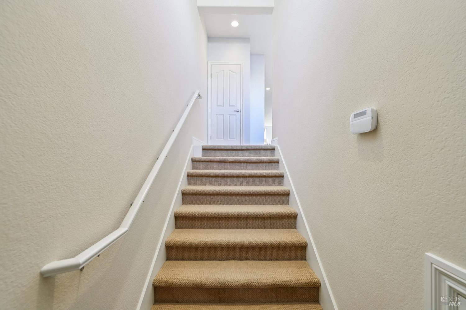 125 Johnson Street Windsor, CA 95492 - Photo 4 of 40