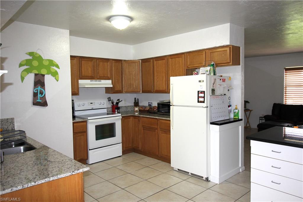 2136 51st Terrace Southwest Naples, FL 34116 - Photo 5 of 19 Gallery Image 5