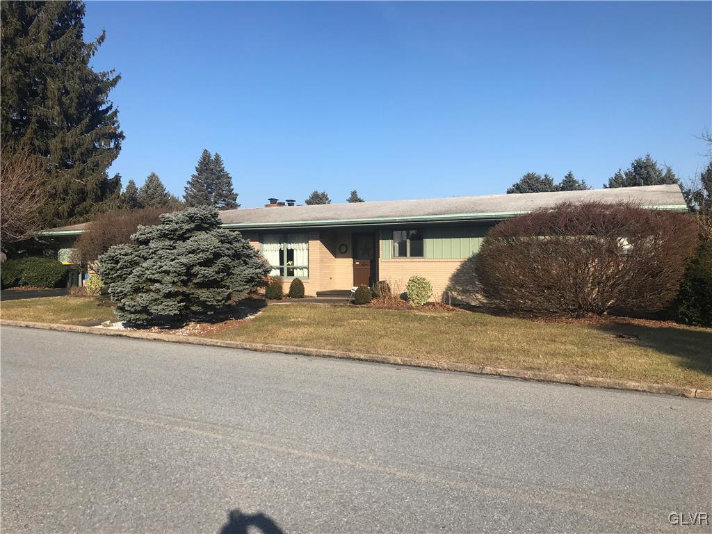 2529 Gap View Road Slatington, PA 18080 - Photo 2 of 19 Gallery Image 2