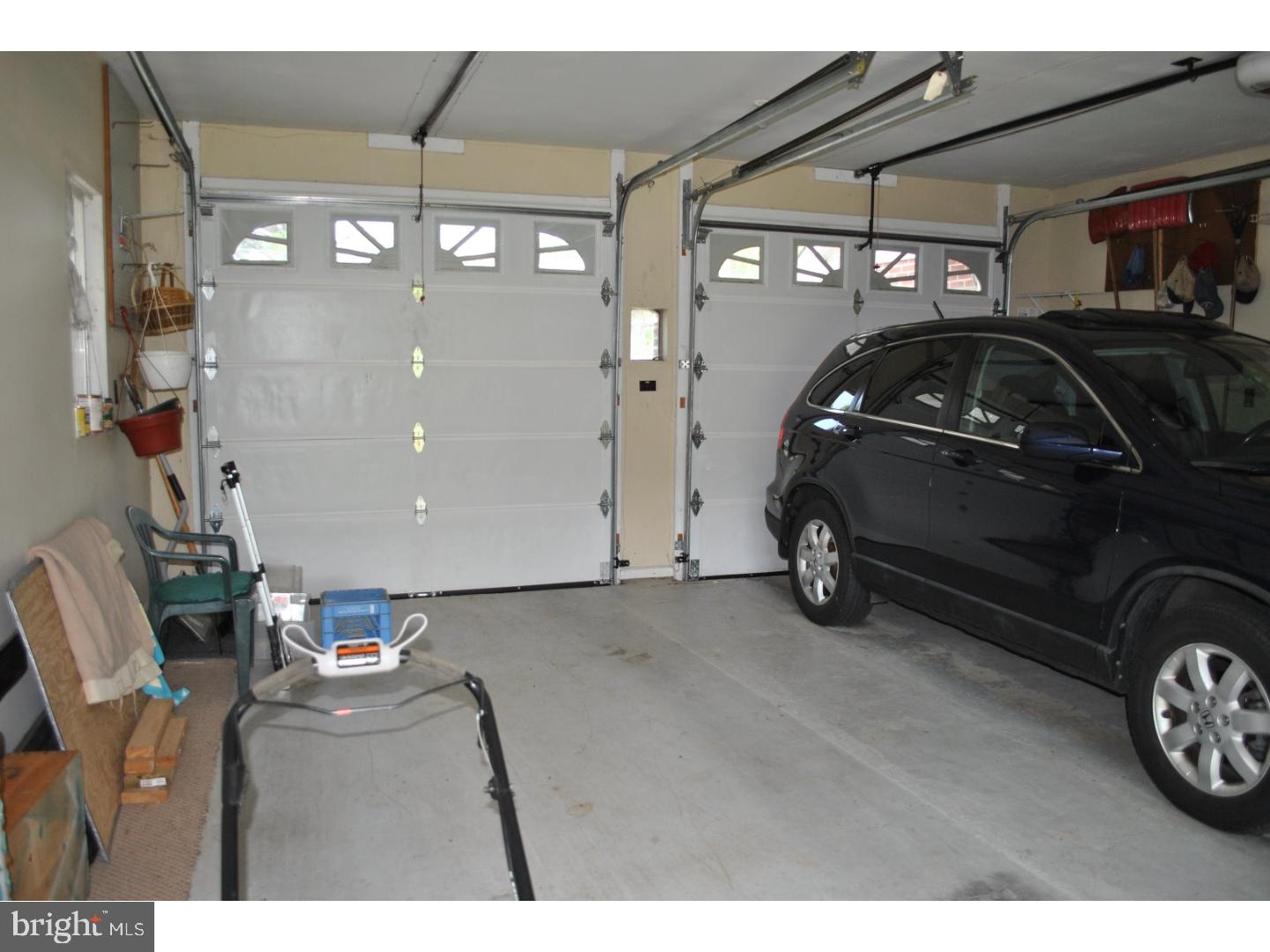 211 Valley Road Warminster, PA 18974 - Photo 17 of 25 Garage