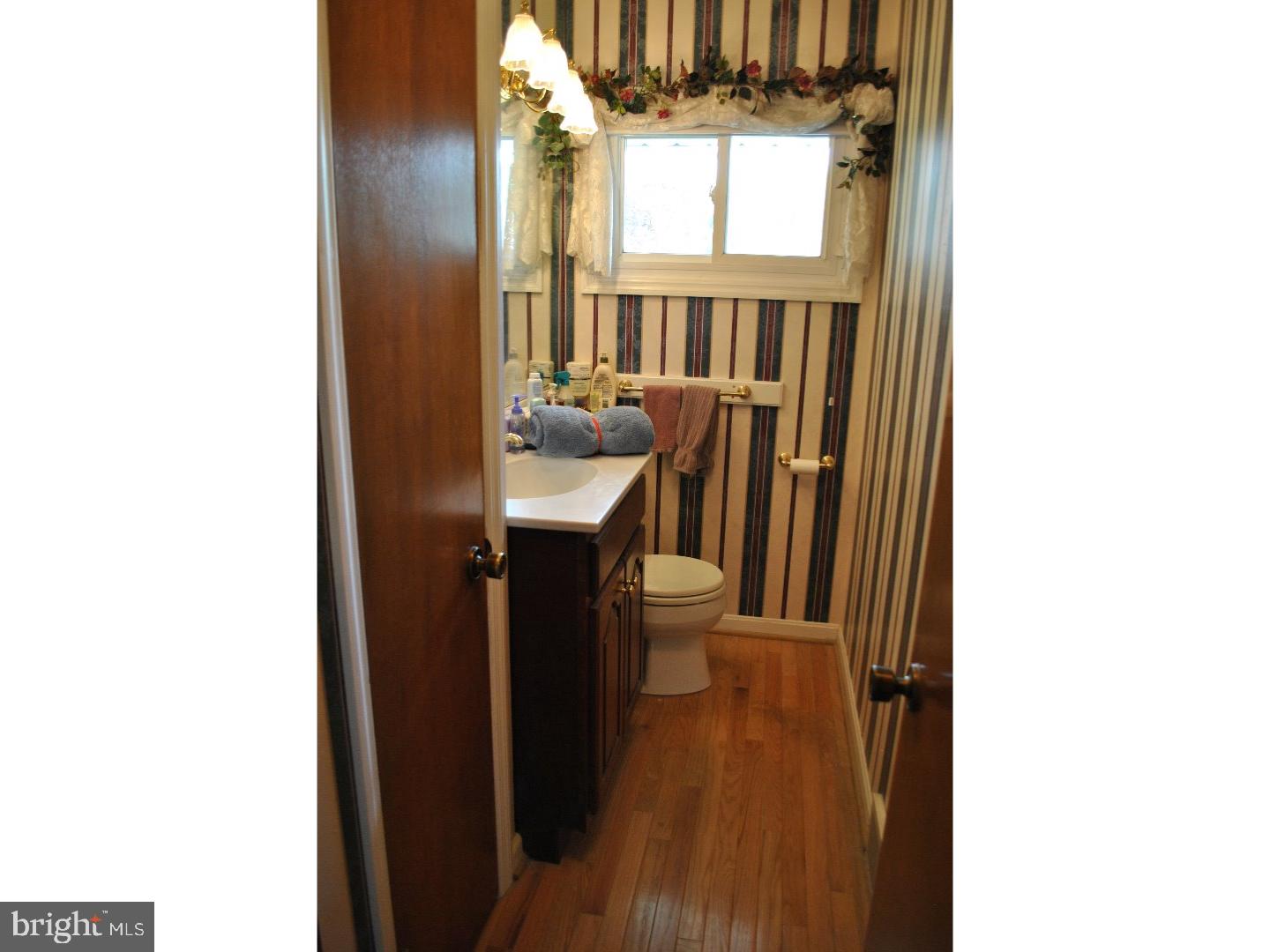 211 Valley Road Warminster, PA 18974 - Photo 9 of 25 Half Bath