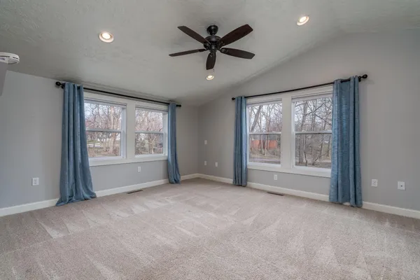 $319,900 | 128 Sylvia Street, Mankato, MN 56001