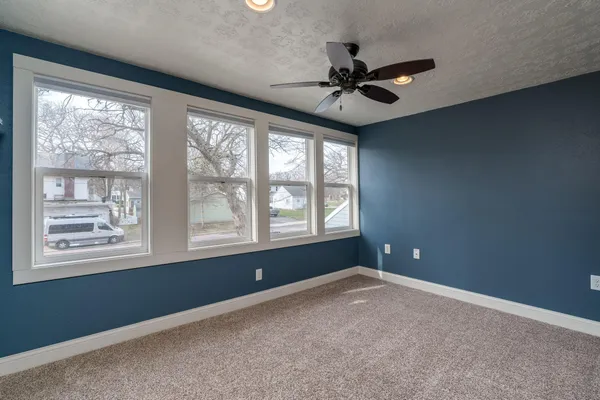 $319,900 | 128 Sylvia Street, Mankato, MN 56001