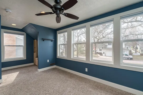 $319,900 | 128 Sylvia Street, Mankato, MN 56001