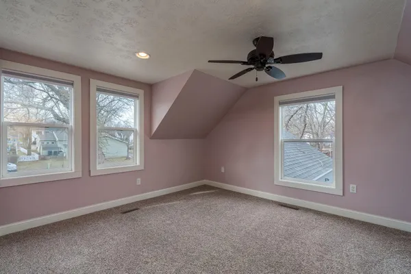 $319,900 | 128 Sylvia Street, Mankato, MN 56001