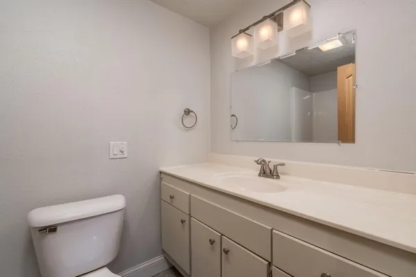 $319,900 | 128 Sylvia Street, Mankato, MN 56001