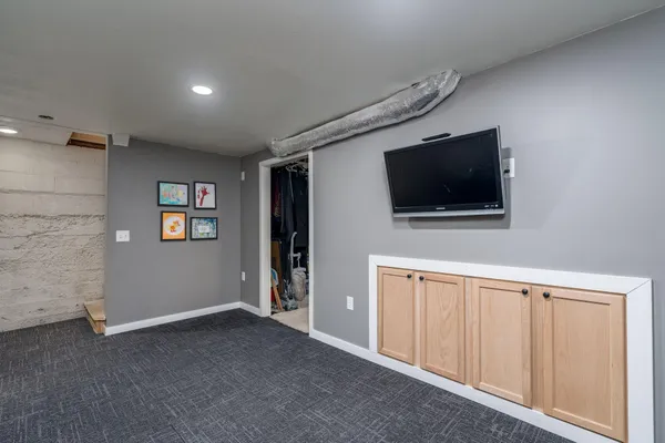 $319,900 | 128 Sylvia Street, Mankato, MN 56001