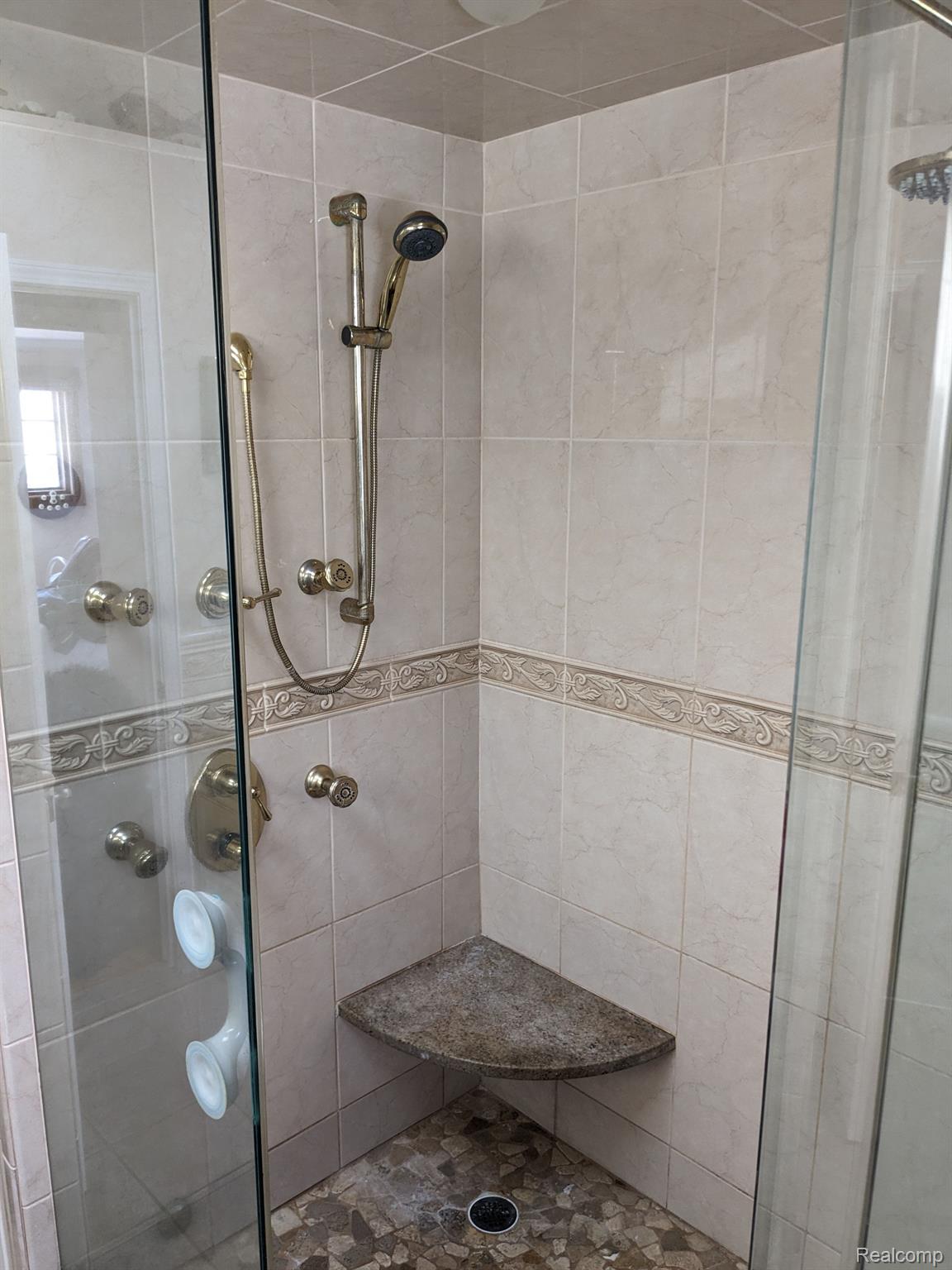 4782 Valley Road Trenton, MI 48183 - Photo 11 of 25 Gallery Image 11