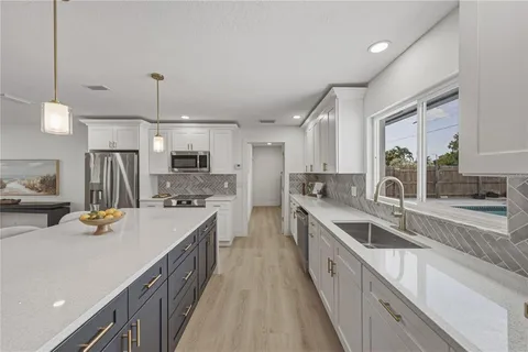 $615,000 | 3810 18th Avenue West, Bradenton, FL 34205