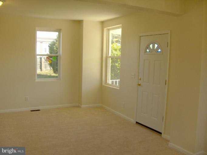 8322 Philadelphia Road Rosedale, MD 21237 - Photo 9 of 22 Living Room #2