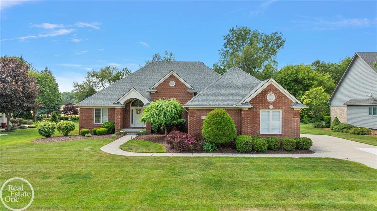 63815 Inverness, Unit #53 Washington, MI 48095 - Photo 2 of 71