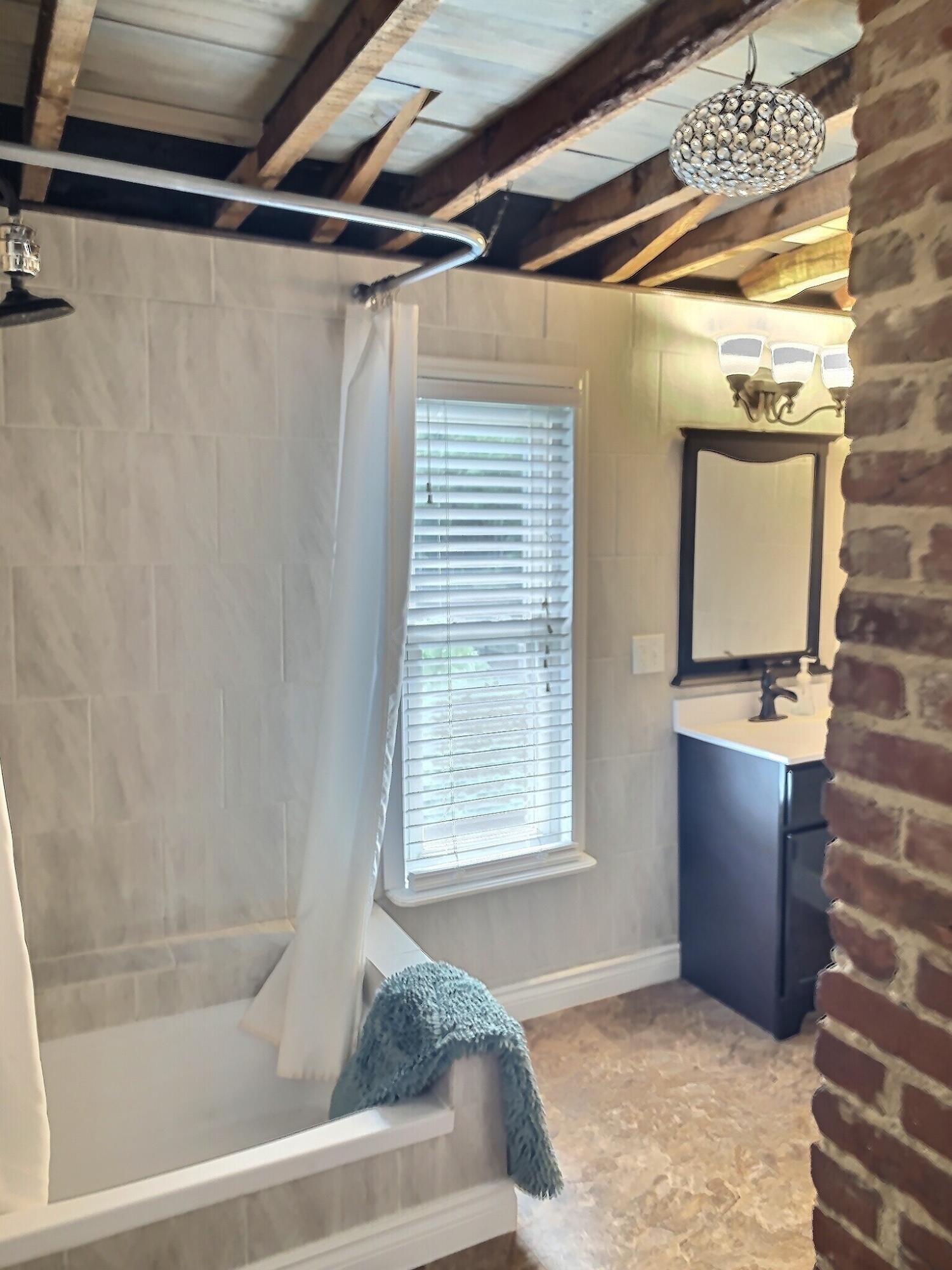 609 Roxbury Street Clifton Forge, VA 24422 - Photo 23 of 24 upstairs-bath-1