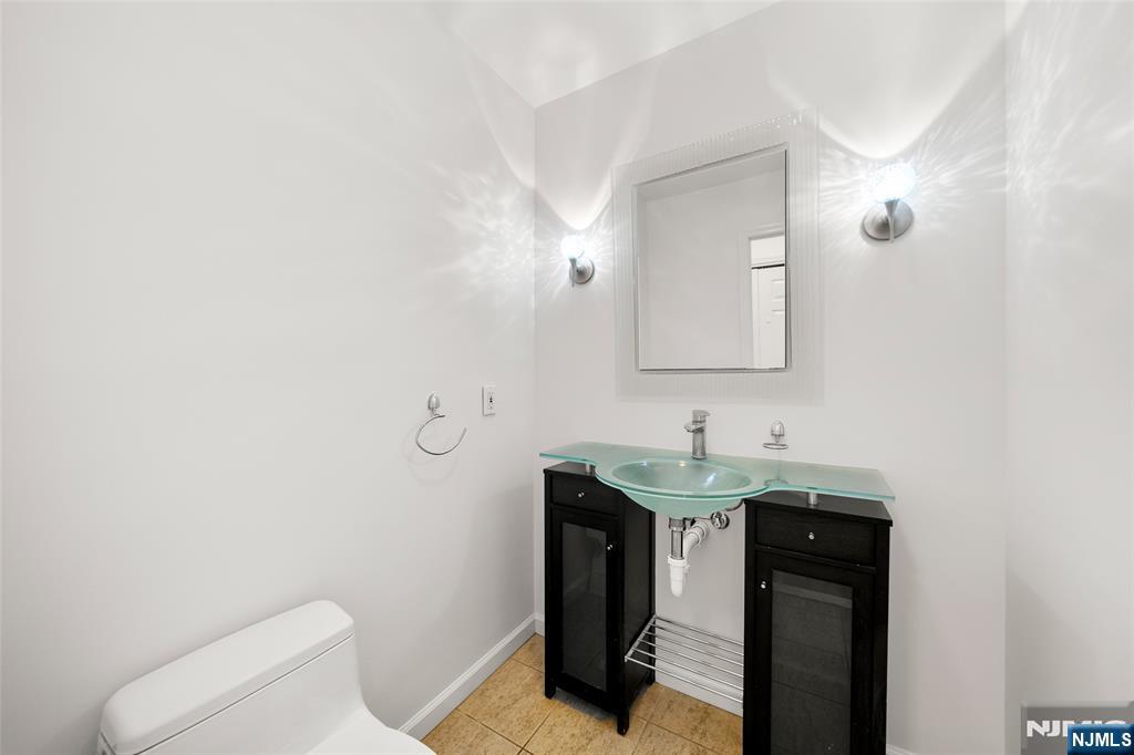 300 Gorge Road, Unit 1 Cliffside Park, NJ 07010 - Photo 9 of 33