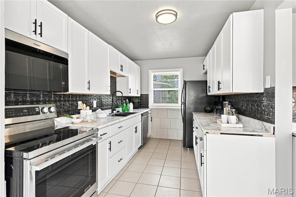 454 Sylvan Springs Road St. Louis, MO 63125 - Photo 9 of 23 Gallery Image 9