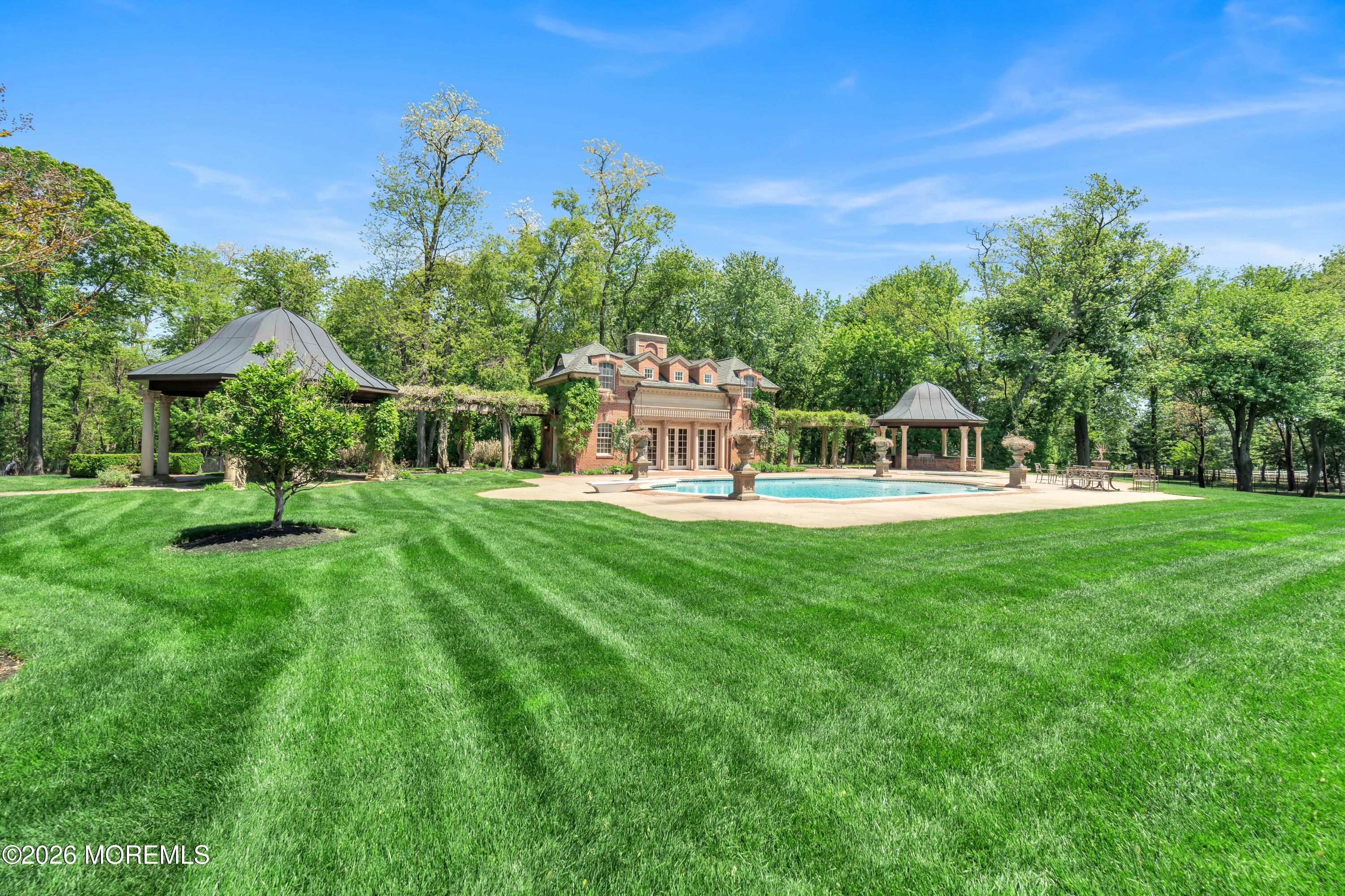 152 Bucks Mill Road Colts Neck, NJ 07722 - Photo 12 of 81 LuxQue-101