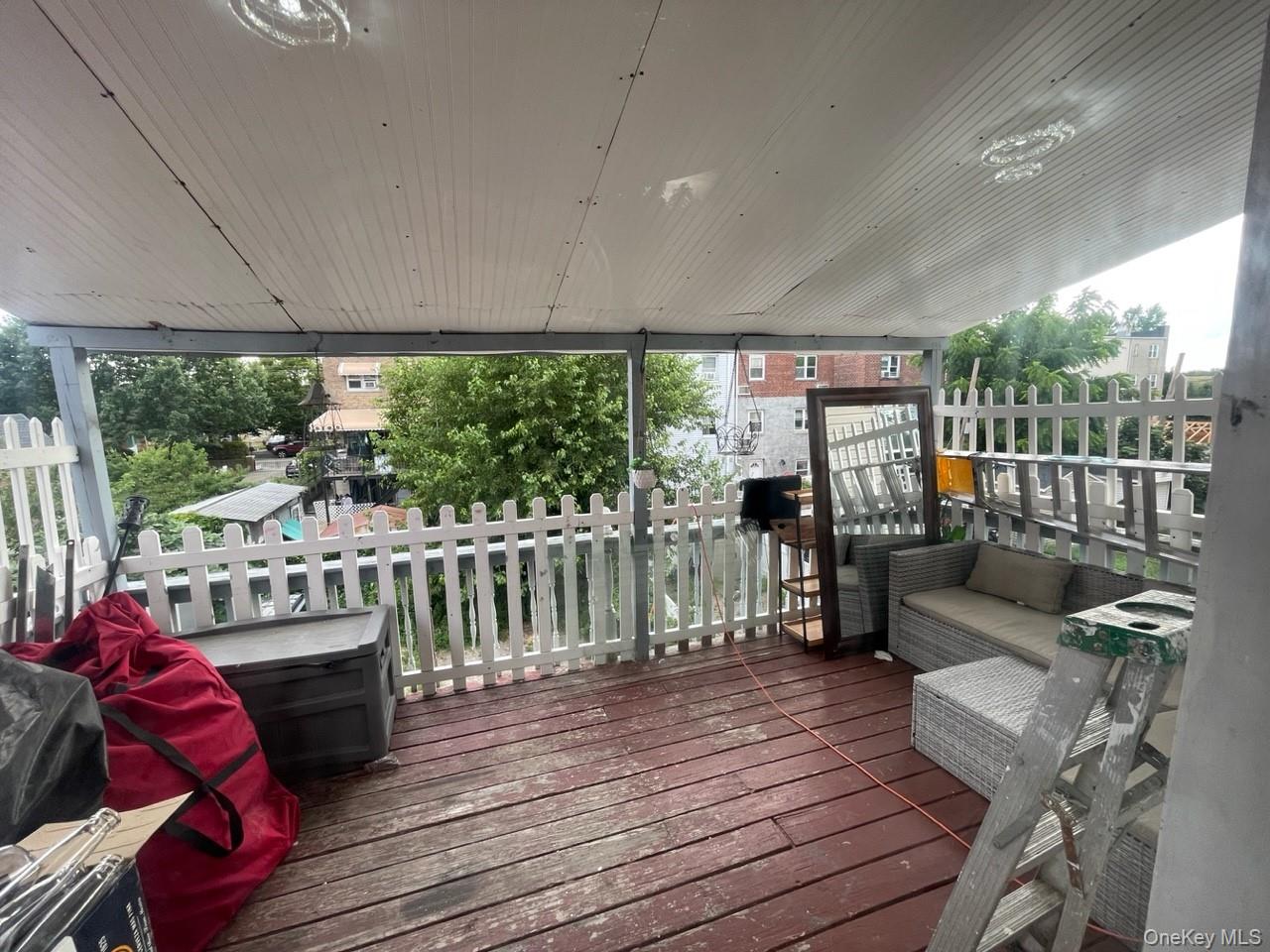 269 Balcom Avenue Bronx, NY 10465 - Photo 18 of 20 View of deck