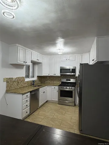 $915,000 | 269 Balcom Avenue | Throgs Neck